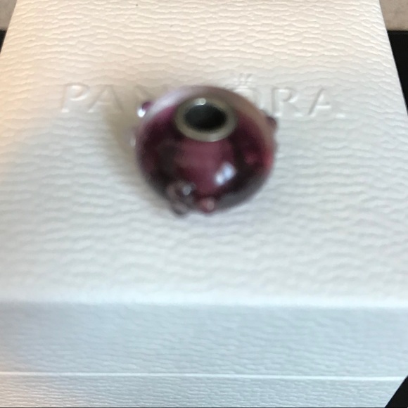 Charm - Picture 1 of 4